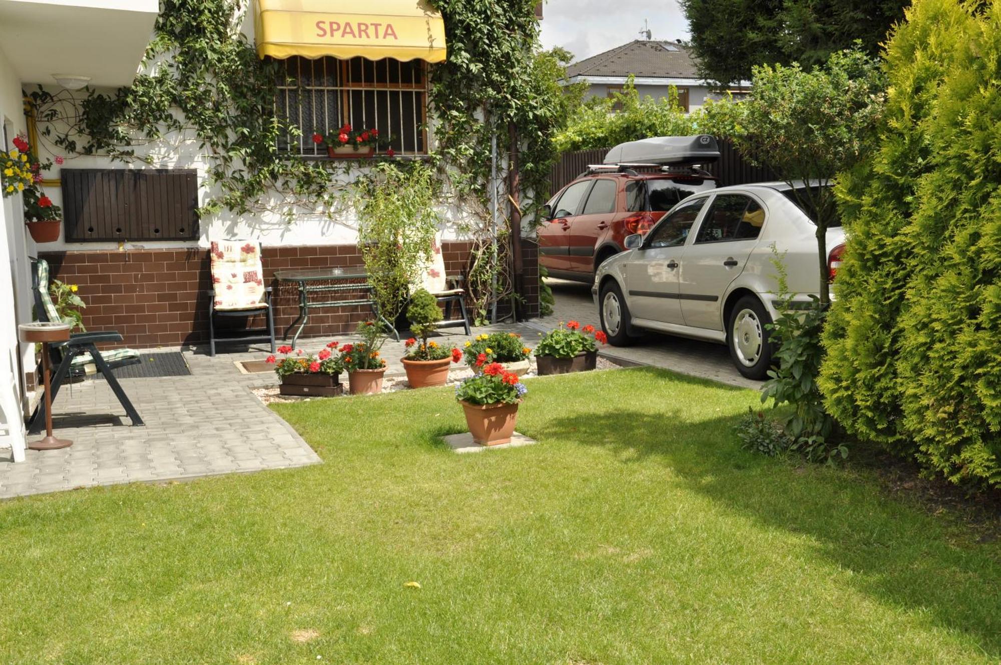 Pension Sparta Prague Ngoại thất bức ảnh